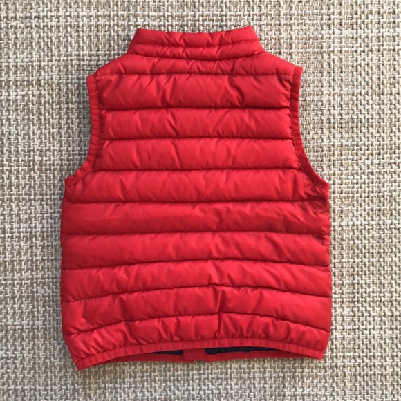 Patagonia Down Vest (size 12m) - Picture 2 of 4
